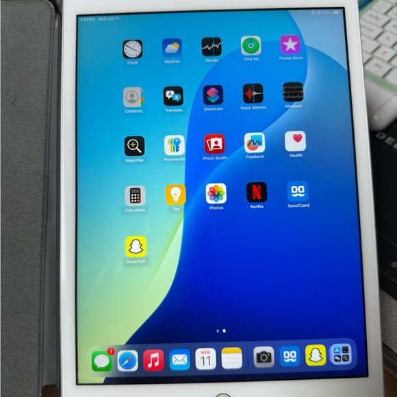 Apple Silver Tablet Keyboard for iPad